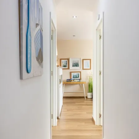 Home2book & Bright Cruz Flat *